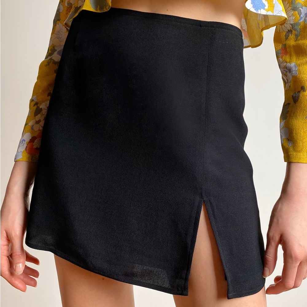 ARITZIA Sunday Best Tatiana Skirt In Black